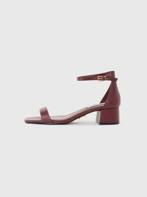 Sandały z cholewką Steve Madden