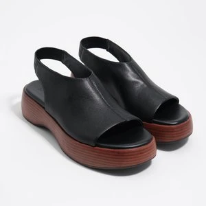 Sandały zabudowane platforma skóra czarne BIMBA Y LOLA