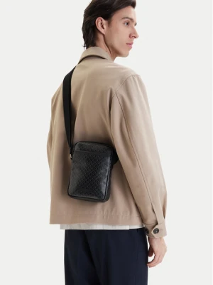 Saszetka Calvin Klein Emblem Aop Coated Slim Reporter LV04D3334G Czarny