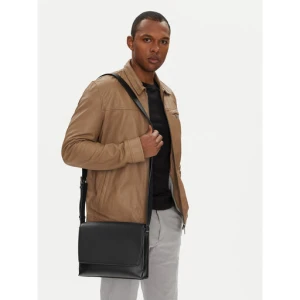 Saszetka Calvin Klein Micro Pebble Messenger 27 LV04D3034G Czarny