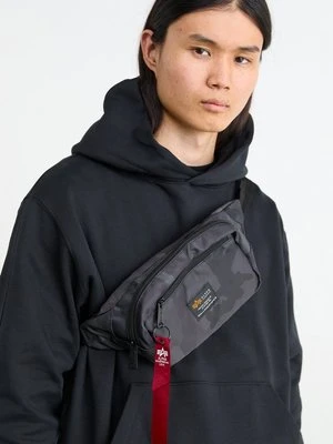 Saszetka nerka alpha industries