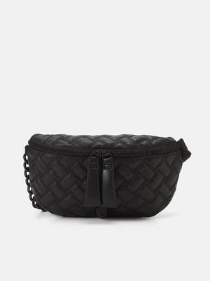 Saszetka nerka Kurt Geiger London