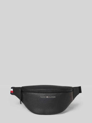 Saszetka nerka z fakturowanym wzorem Tommy Hilfiger