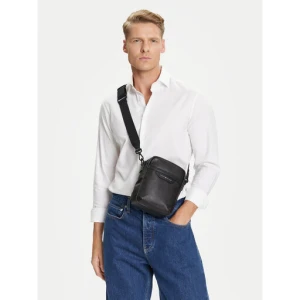 Saszetka Tommy Hilfiger AM0AM13546 Czarny