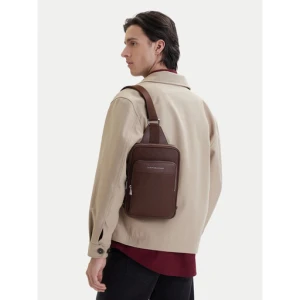 Saszetka Tommy Hilfiger Th Flag Monogram Sling Pack AM0AM14140 Brązowy