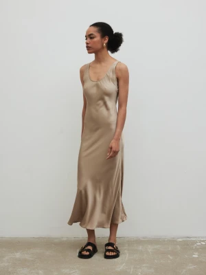 Satynowa sukienka na ramiączkach w kolorze BEIGE- ILUSION-XL Marsala