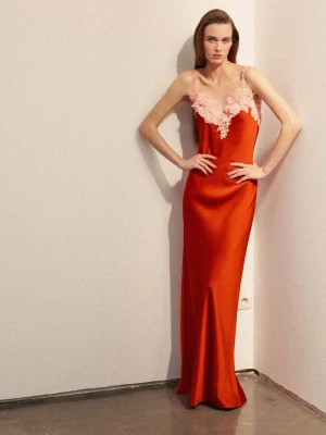 Satynowa sukienka z kwiatowymi aplikacjami pomarańczowy - Kobieta - - MANGO