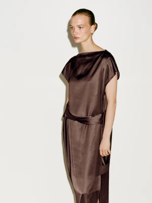 Satynowa Sukienka Z Paskiem − Limited Edition - Czekoladowy - - Massimo Dutti - Kobieta