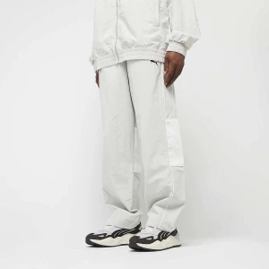 SDS Relaxed Graphic Track Pants WV, markiPUMA, Spodnie dresowe, w kolorze szary, rozmiar: