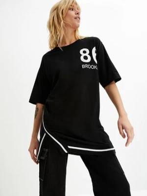 Zdjęcie produktu Shirt oversize z miękkiego materiału z domieszką wiskozy BonPrix czarny