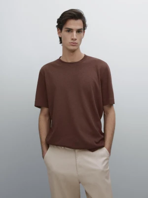Short-Sleeved T-Shirt With Linen - Bordowy - - Massimo Dutti - Mężczyzna