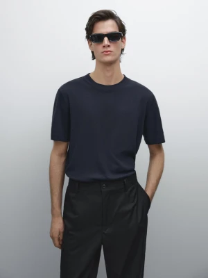 Short-Sleeved T-Shirt With Linen - Granatowy - - Massimo Dutti - Mężczyzna