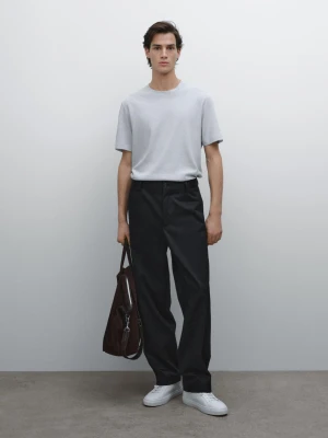 Short-Sleeved T-Shirt With Linen - Jasnoniebieski - - Massimo Dutti - Mężczyzna