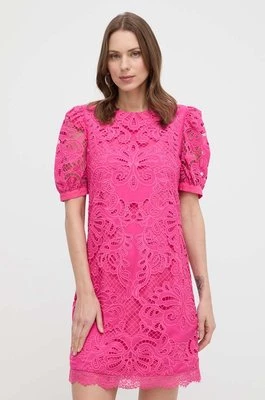 Silvian Heach sukienka kolor różowy mini dopasowana