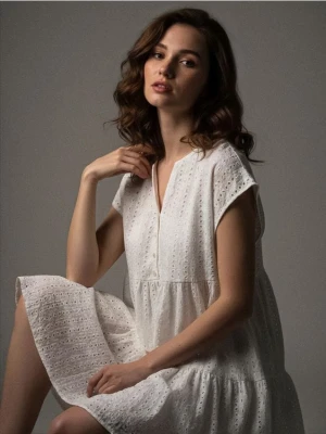 Sinsay - Ażurowa sukienka mini babydoll - biały