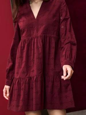 Sinsay - Ażurowa sukienka mini - bordowy