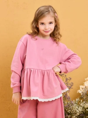 Sinsay - Bawełniana bluza z haftem w kształcie serca - różowy