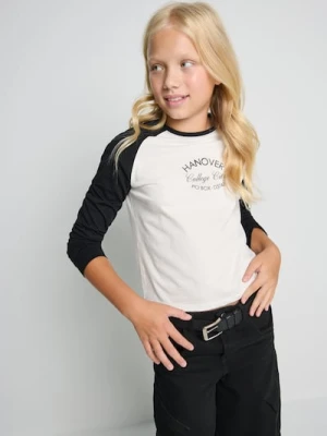 Sinsay - Bawełniana bluzka z kontrastową lamówką - kremowy