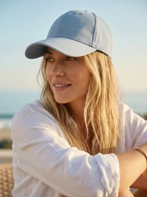 Sinsay - Bawełniana czapka z daszkiem - błękitny