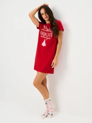 Sinsay - Bawełniana koszula nocna z motywem świątecznym - czerwony