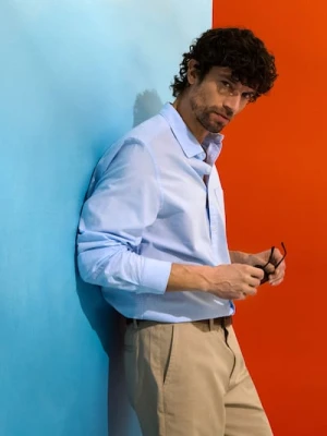 Sinsay - Bawełniana koszula z długim rękawem i kieszenią piersiową - błękitny