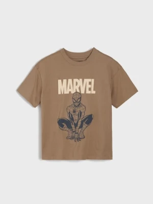 Sinsay - Bawełniana koszulka oversize z nadrukiem Spider-Man - brązowy