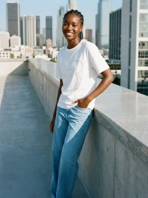 Sinsay - Bawełniana koszulka z aplikacją 3D Minnie Mouse - kremowy