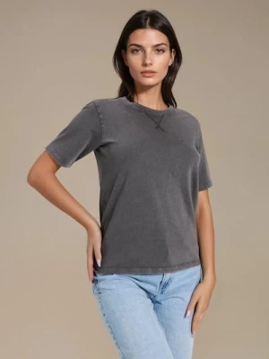 Sinsay - Bawełniana koszulka z efektem sprania - szary