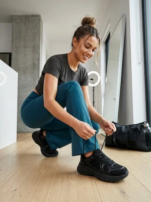 Sinsay - Bawełniana koszulka z krótkim rękawem - brązowy