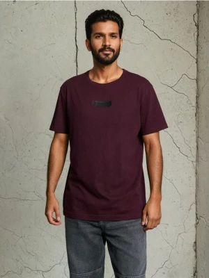 Sinsay - Bawełniana koszulka z nadrukiem - bordowy