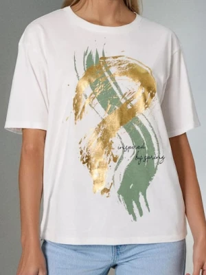 Sinsay - Bawełniana koszulka z nadrukiem - kremowy