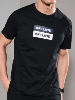 Sinsay - Bawełniana koszulka z nadrukiem regular fit - czarny