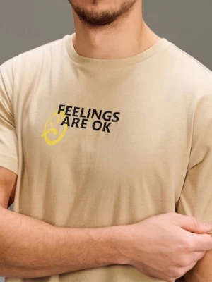 Sinsay - Bawełniana koszulka z napisem - beżowy