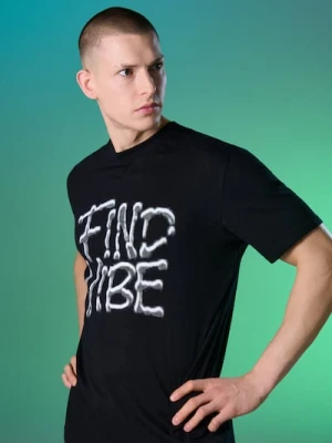 Sinsay - Bawełniana koszulka z napisem Find Vibe - czarny