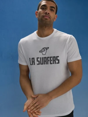 Sinsay - Bawełniana koszulka z napisem La Surfers - biały