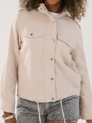 Sinsay - Bawełniana kurtka z kieszeniami piersiowymi - kremowy