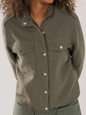 Sinsay - Bawełniana kurtka z kieszeniami piersiowymi - zielony