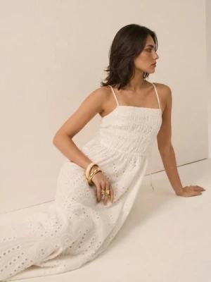 Sinsay - Bawełniana sukienka midi z ażurowymi detalami - biały