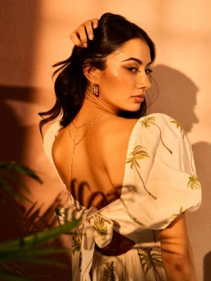 Sinsay - Bawełniana sukienka midi z bufiastym rękawem - wielobarwny