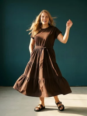 Sinsay - Bawełniana sukienka midi z efektem stopniowania i paskiem - brązowy