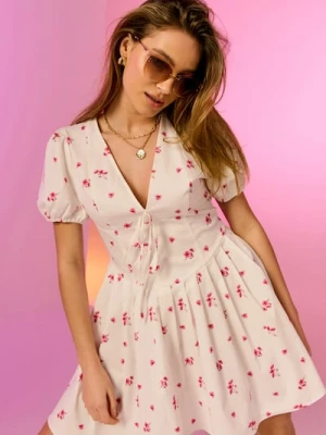 Sinsay - Bawełniana sukienka mini w kwiatki - wielobarwny