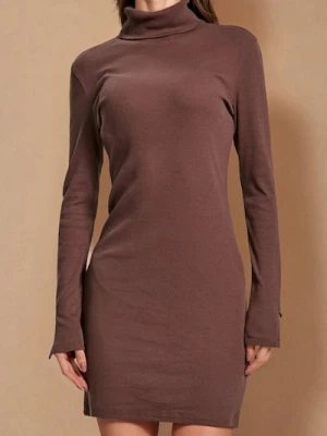 Sinsay - Bawełniana sukienka mini z golfem - brązowy