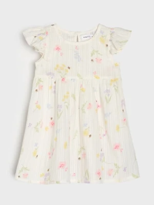 Sinsay - Bawełniana sukienka w kwiatowy wzór z falbanowymi rękawkami - kremowy