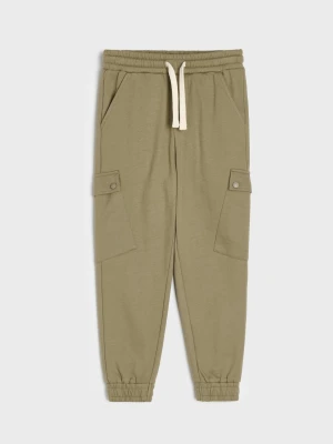 Sinsay - Bawełniane spodnie jogger loose - zielony