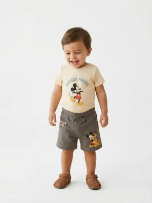 Sinsay - Bawełniane szorty z nadrukiem Mickey Mouse - szary