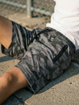 Sinsay - Bawełniane szorty ze wzorem moro - wielobarwny