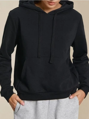 Sinsay - Bluza hoodie basic - czarny