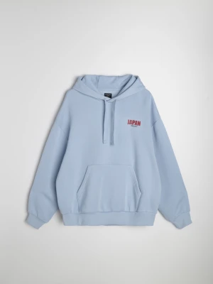 Sinsay - Bluza hoodie z nadrukiem - niebieski