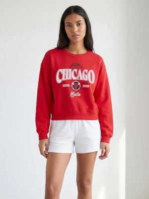 Sinsay - Bluza z nadrukiem Chicago Bulls NBA - czerwony