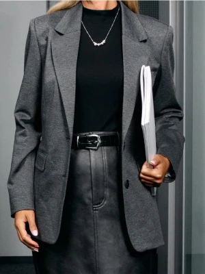 Sinsay - Bluzka bez rękawów - czarny